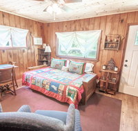 Charlevoix Woods Cabin - Accommodation Los Angeles