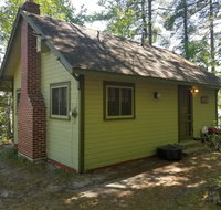 Nettiebay Resort--The Phoebe--Green Cabin - Accommodation Los Angeles