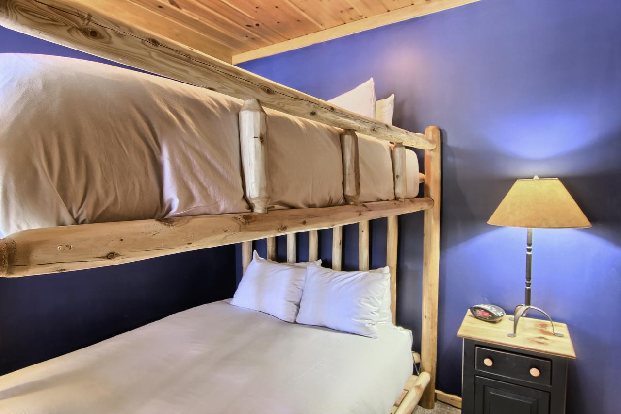 801 Mountain Cabin - thumb 19