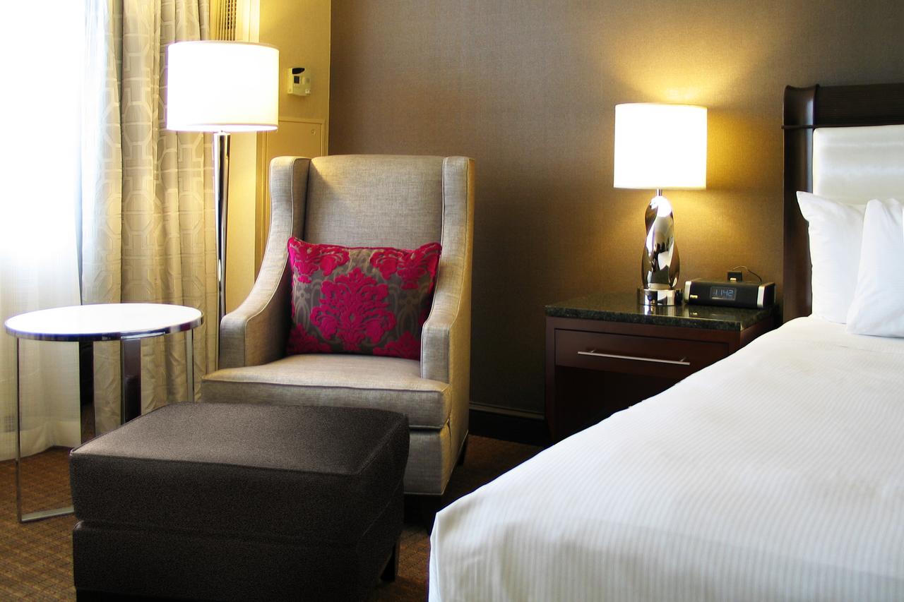 Hilton Minneapolis - thumb 10
