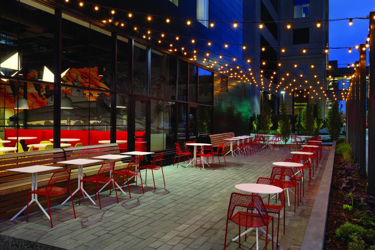 Radisson Red Minneapolis Downtown - thumb 8