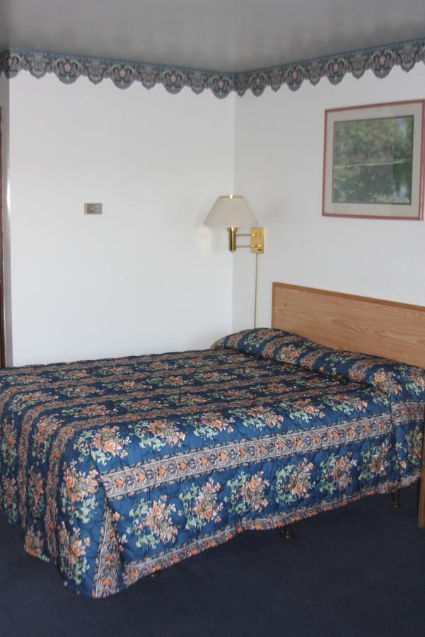 Viking Jr. Motel - thumb 23