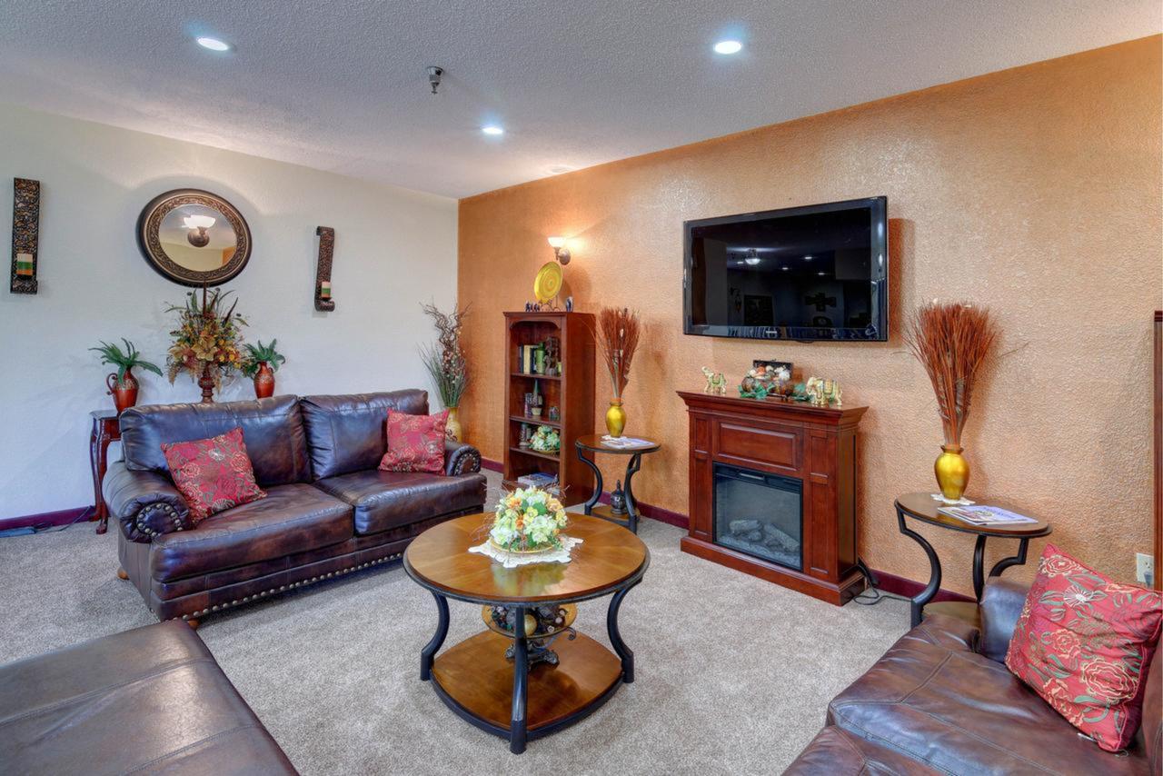 Regency Inn & Suites Biloxi - thumb 10