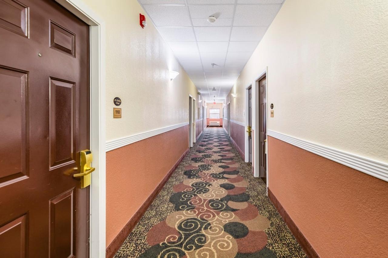 Regency Inn & Suites Biloxi - thumb 21