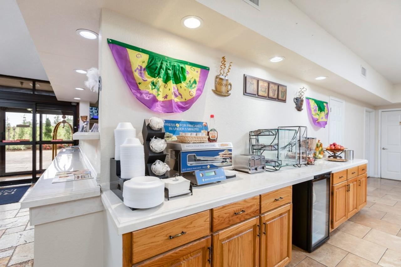 Regency Inn & Suites Biloxi - thumb 17