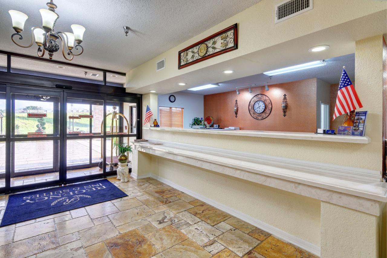 Regency Inn & Suites Biloxi - thumb 4