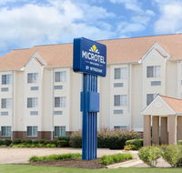 Microtel Inn & Suites by Wyndham Starkville - Accommodation Los Angeles