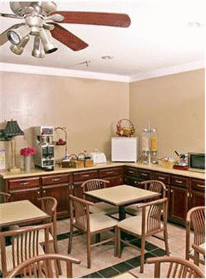 Home Gate Inn & Suites - thumb 3