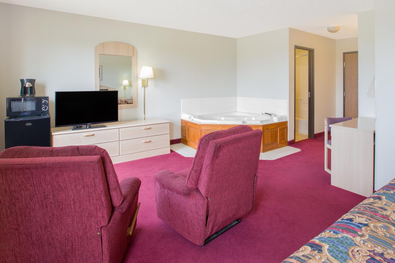 Super 8 By Wyndham Bethany MO - thumb 17