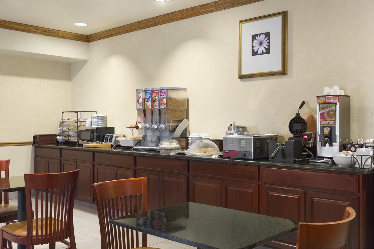 Country Inn & Suites By Radisson, Columbia, MO - thumb 23