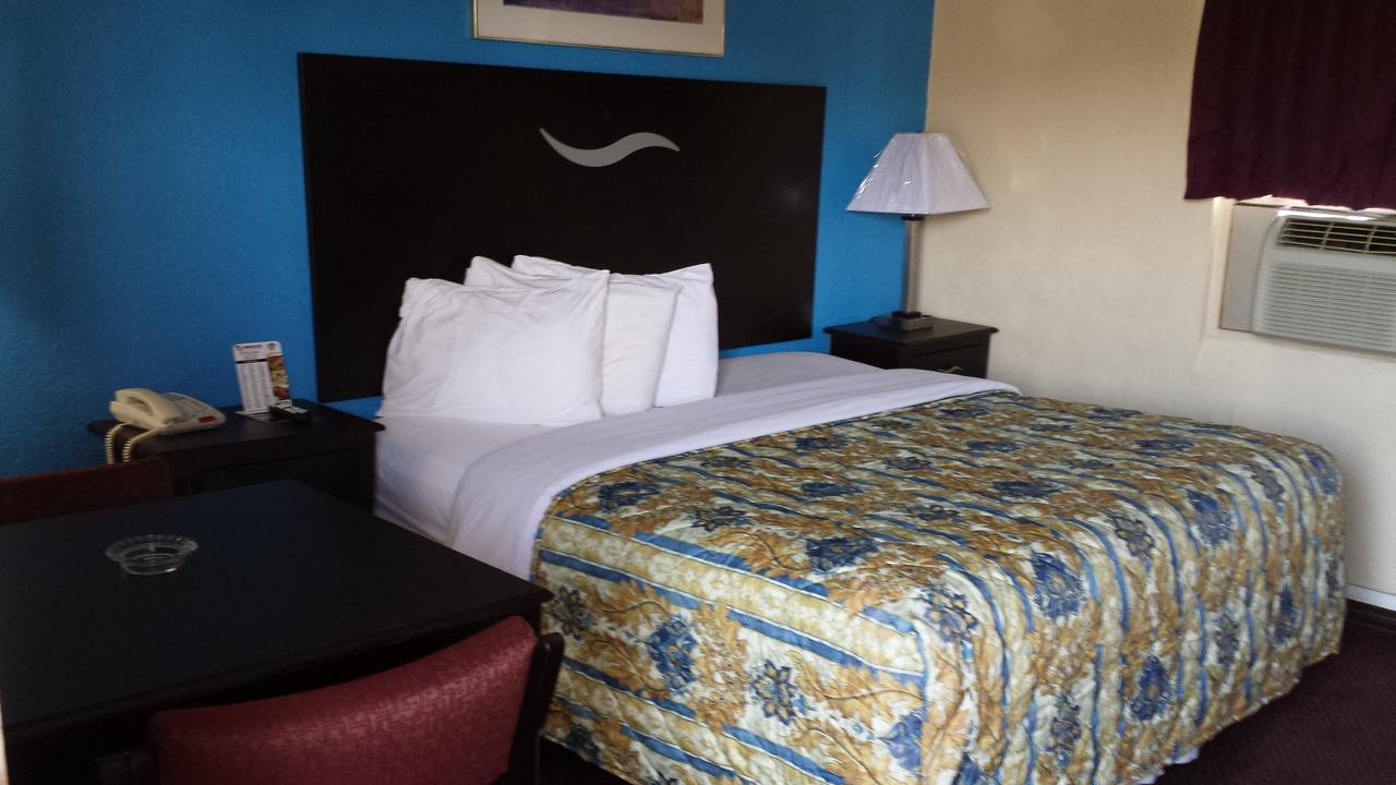 American Inn - thumb 23