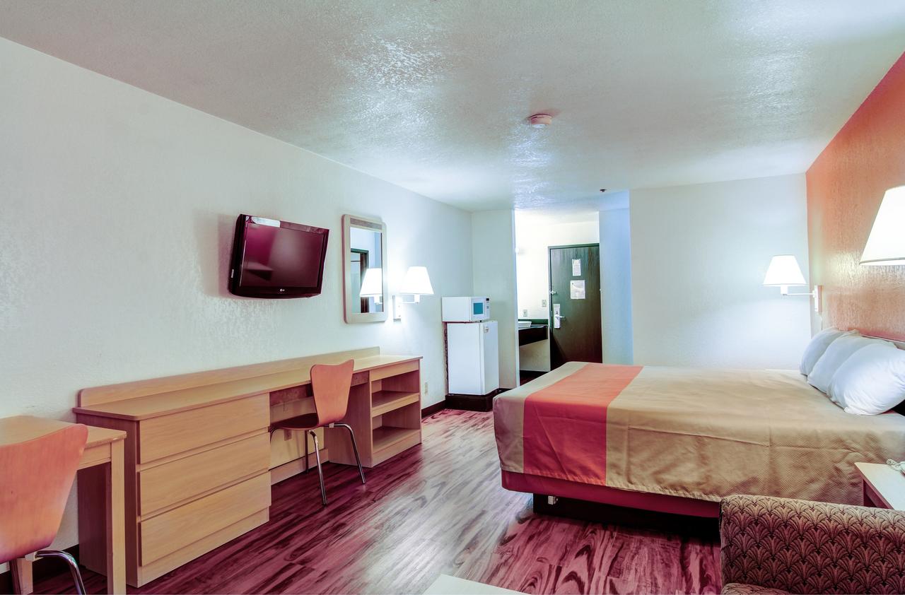 Motel 6 - Columbia - thumb 16