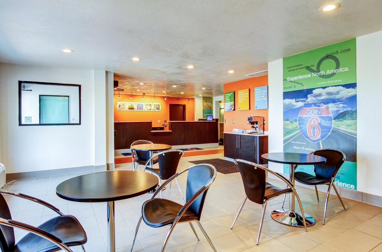 Motel 6 - Columbia - thumb 8