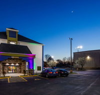 SureStay Plus Hotel by Best Western Blue Springs - Accommodation Los Angeles