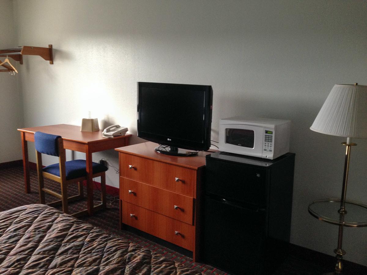 Motel 6 Hotel State Fair - thumb 8