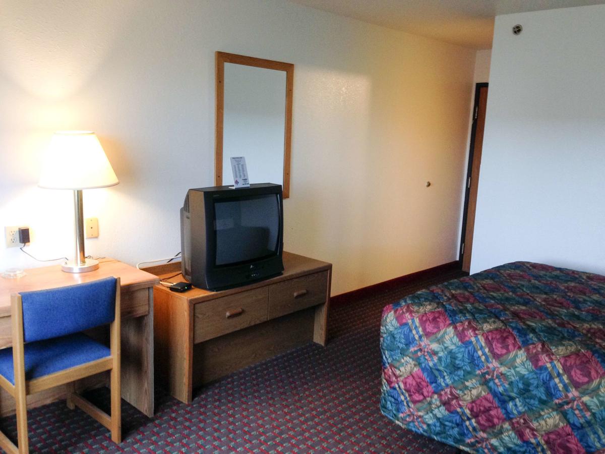 Motel 6 Hotel State Fair - thumb 22