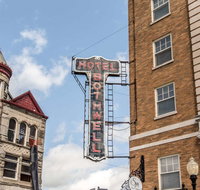 Hotel Bothwell Sedalia Central District Ascend Hotel Collection - Accommodation Los Angeles