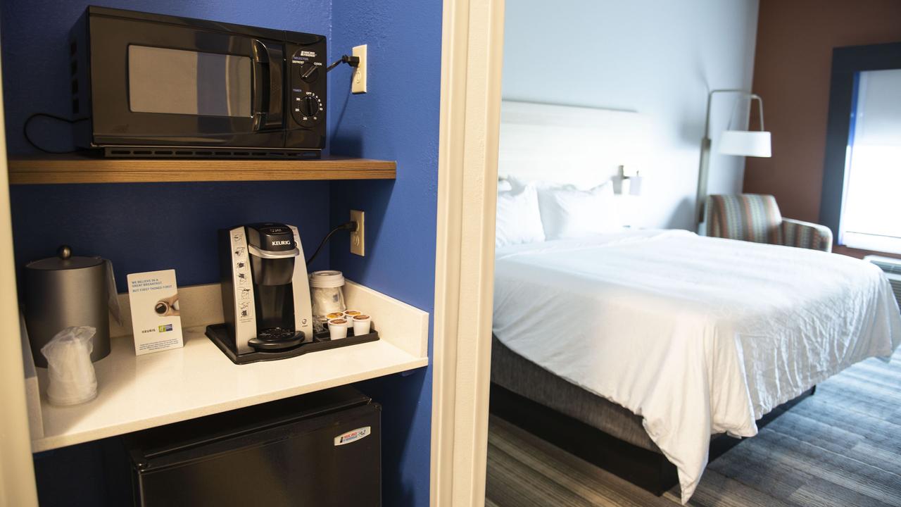 Holiday Inn Express Hotel & Suites Sedalia - thumb 23