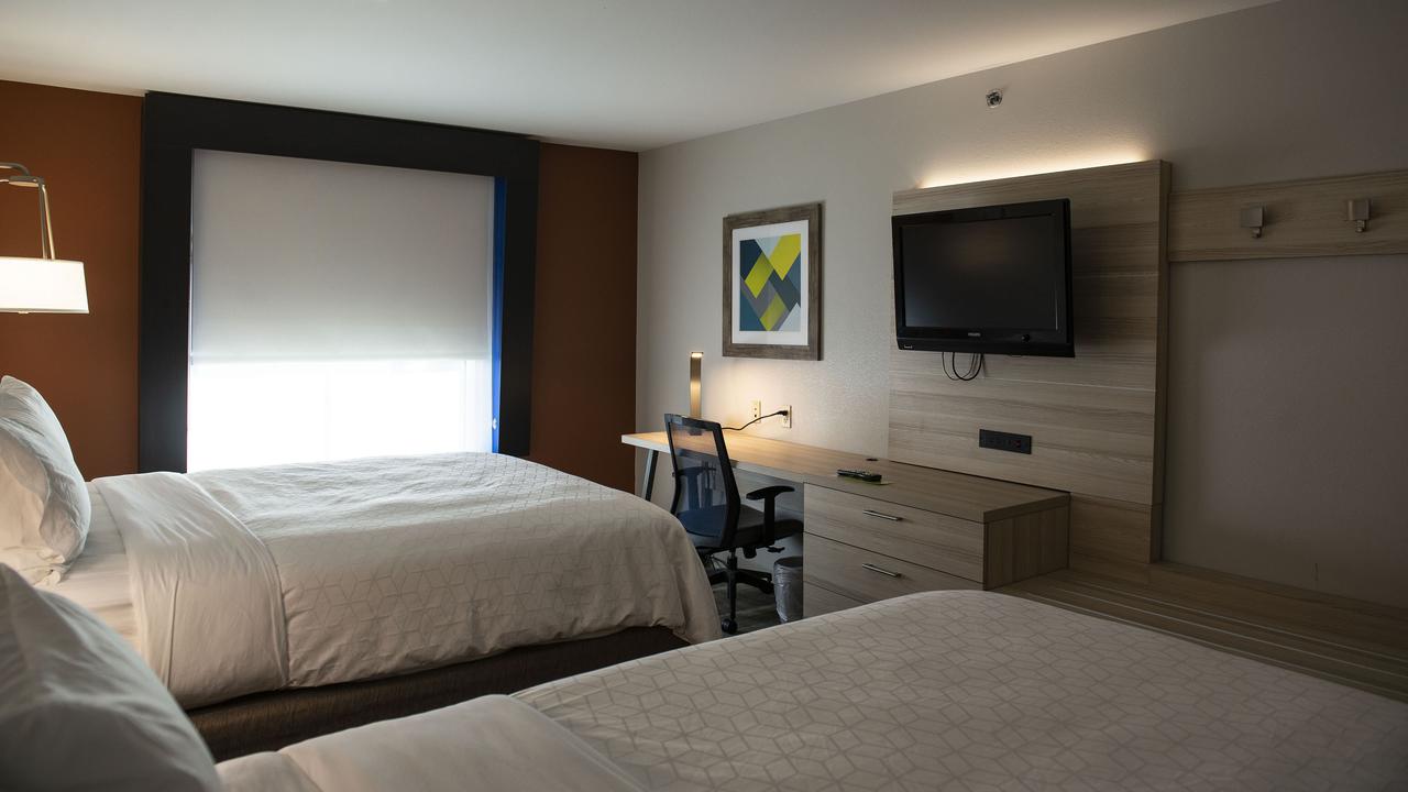 Holiday Inn Express Hotel & Suites Sedalia - thumb 30