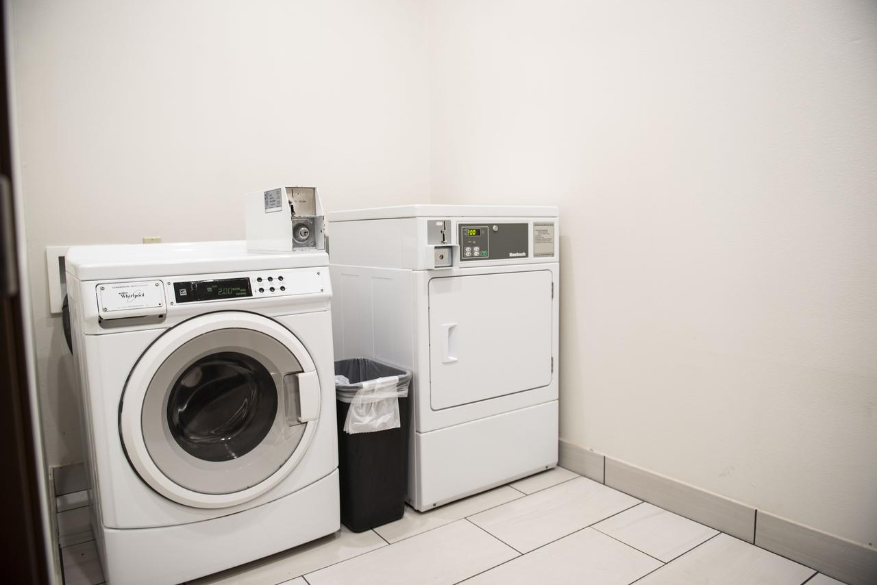 Holiday Inn Express Hotel & Suites Sedalia - thumb 14