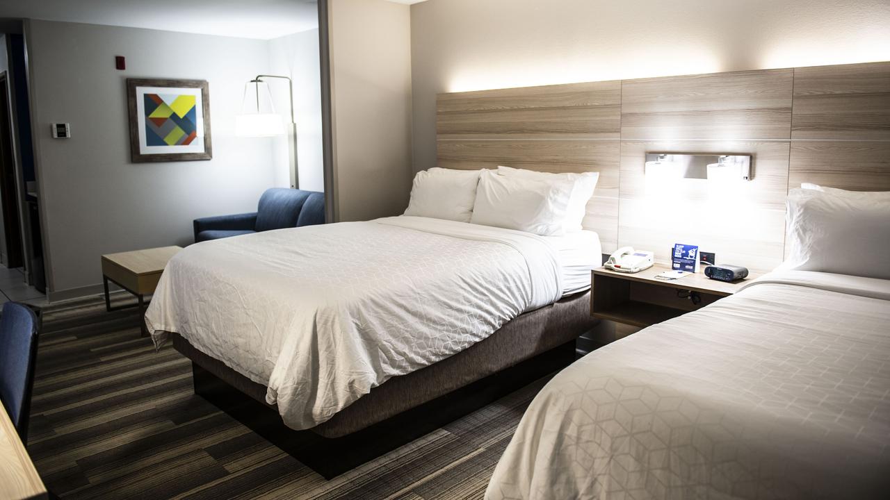 Holiday Inn Express Hotel & Suites Sedalia - thumb 20