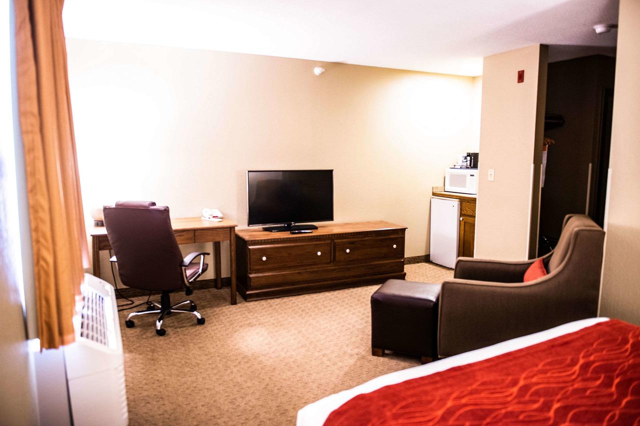 Comfort Inn Marshall Station - thumb 13