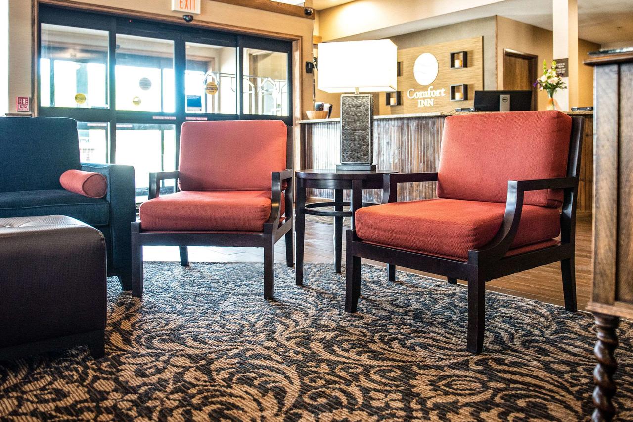 Comfort Inn Marshall Station - thumb 9