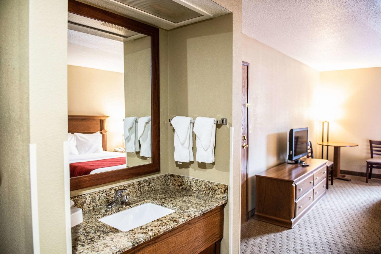 Comfort Inn Marshall Station - thumb 10