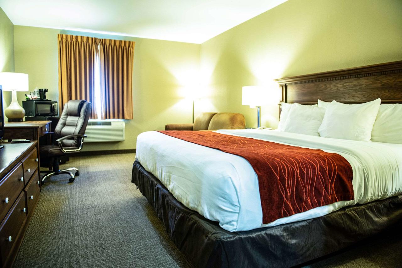 Comfort Inn Marshall Station - thumb 1