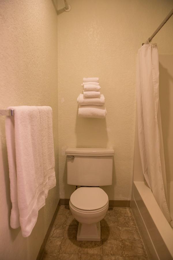 Downtowner Inn - thumb 6