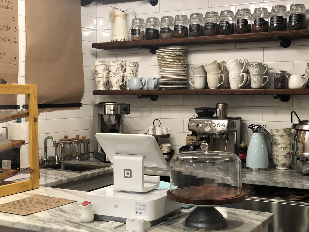 The Farmhouse Inn & Kitchen, 2 Blocks From Downtown Whitefish, Montana - thumb 26