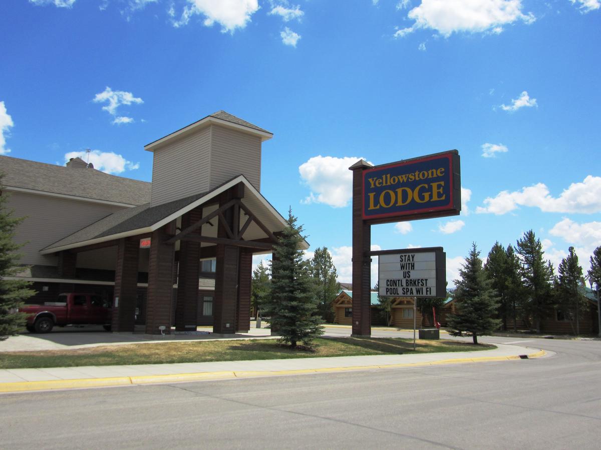 Yellowstone Lodge - thumb 0