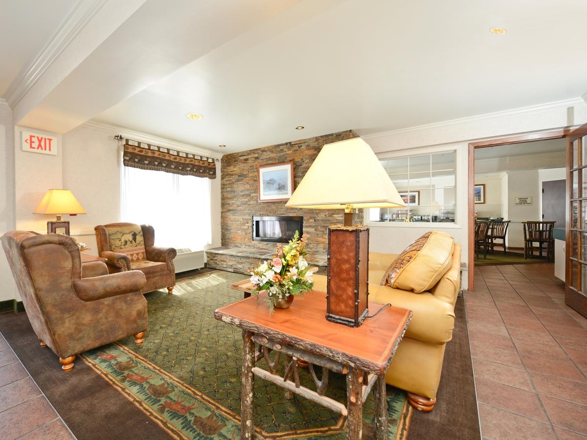 Clubhouse Inn - thumb 9