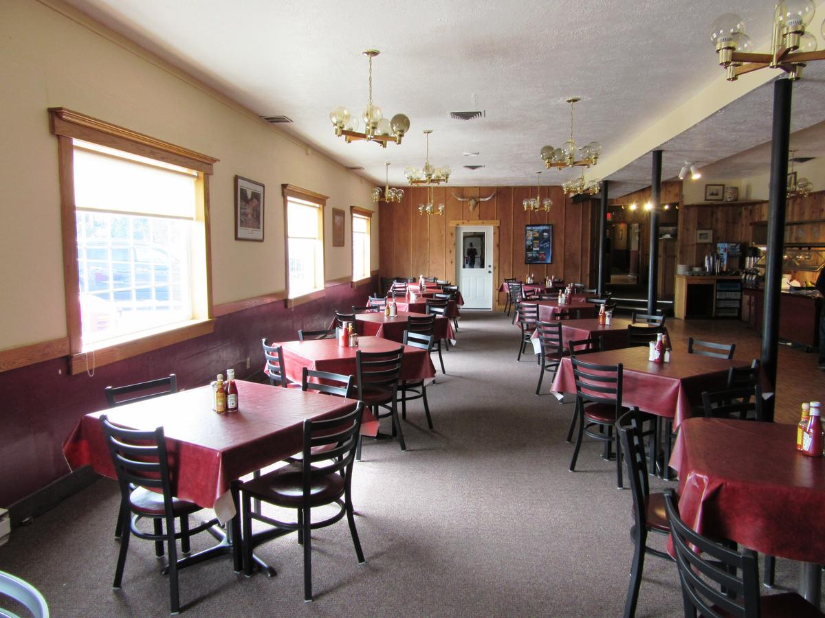 White Buffalo Hotel - thumb 1