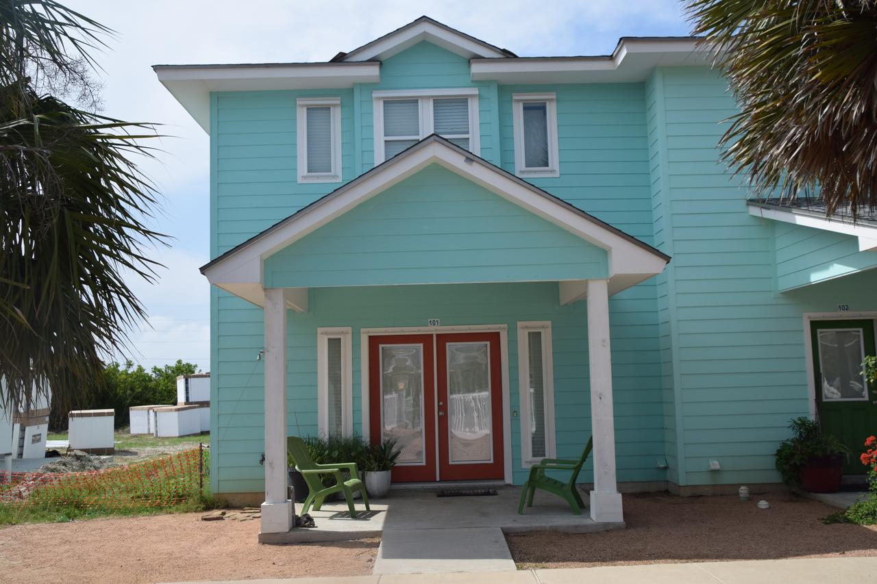 The Commons 101 - Three Bedroom Townhome - thumb 0