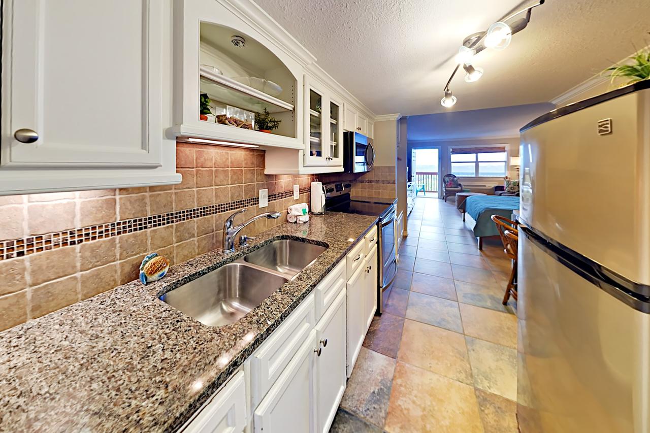 141 Sea Breeze - One Bedroom Condo - thumb 13