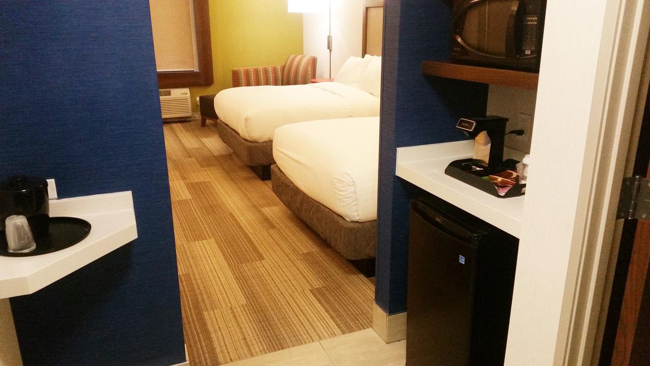 Holiday Inn Express & Suites Pahrump - thumb 12