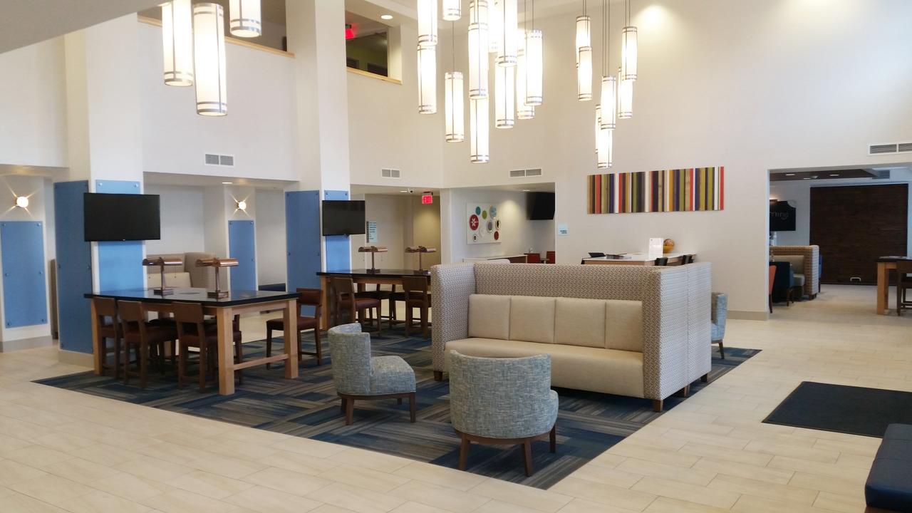 Holiday Inn Express & Suites Pahrump - thumb 15