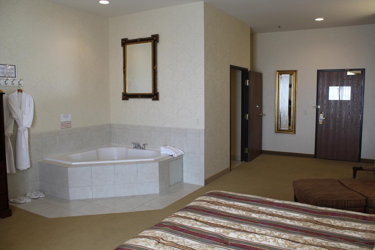 Silverland Inn & Suites - thumb 25