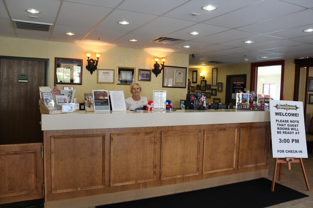 Silverland Inn & Suites - thumb 2