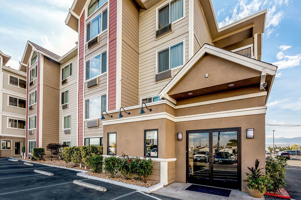 Quality Inn And Suites Reno - thumb 0