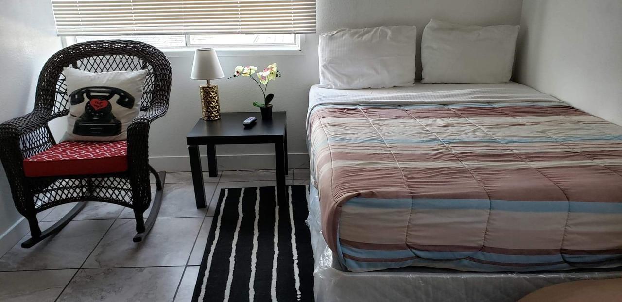 The Yellow Penthouse - thumb 6