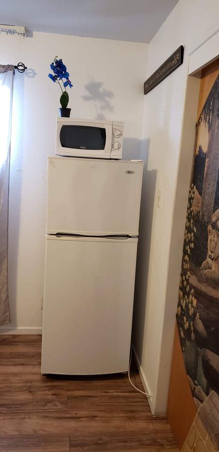 The Yellow Penthouse - thumb 11