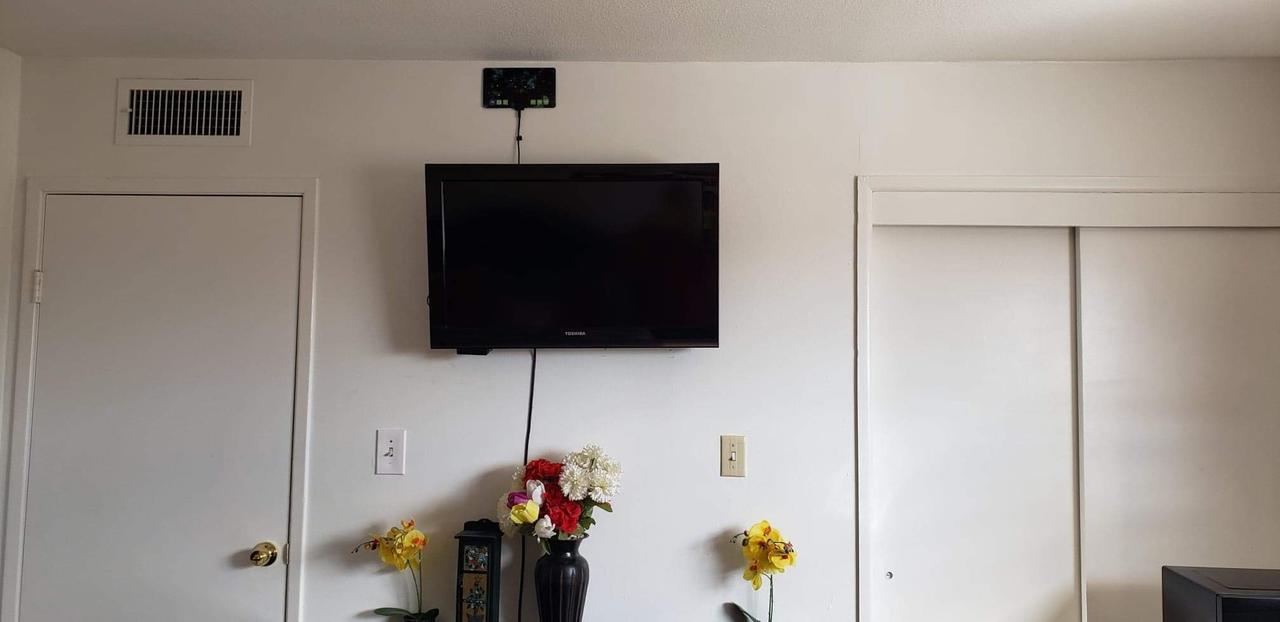 The Yellow Penthouse - thumb 15