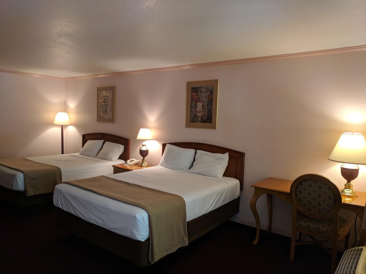 Saddle West Casino Hotel - thumb 8