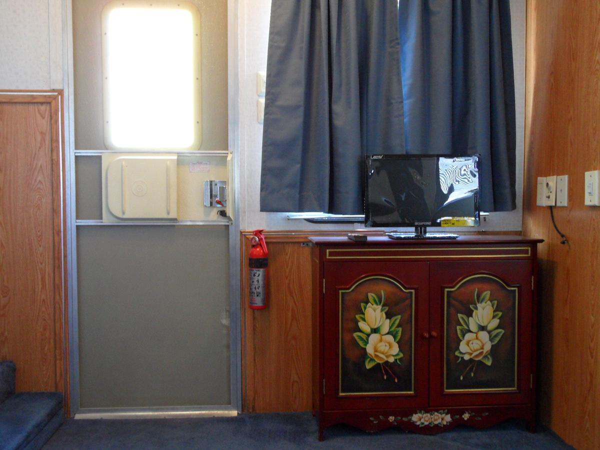Pahrump RV Park & Lodging - thumb 8