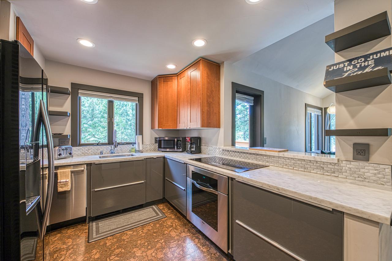 The Incline Chalet - thumb 10