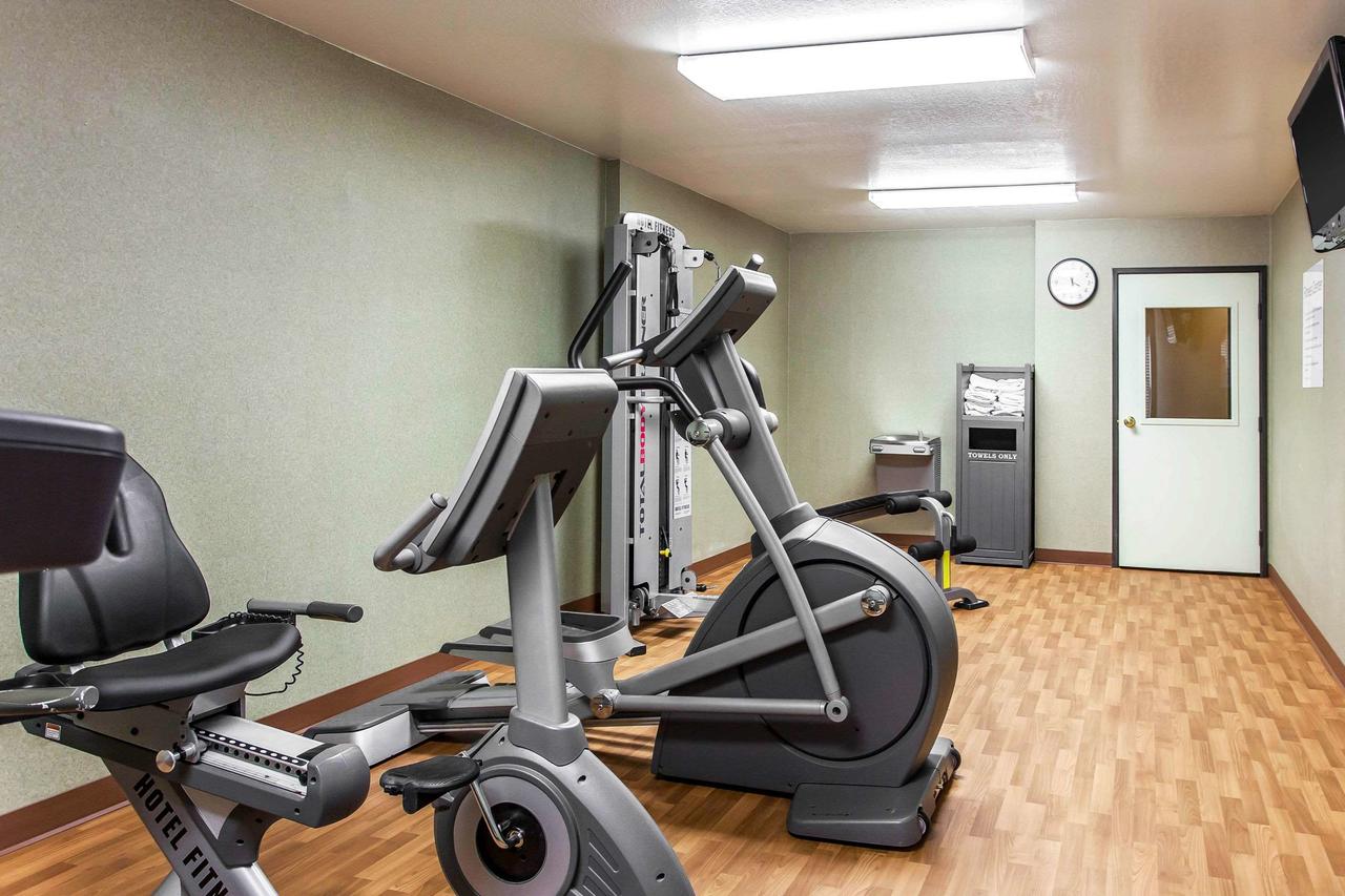 Comfort Inn & Suites Near Fallon Naval Air Station - thumb 9