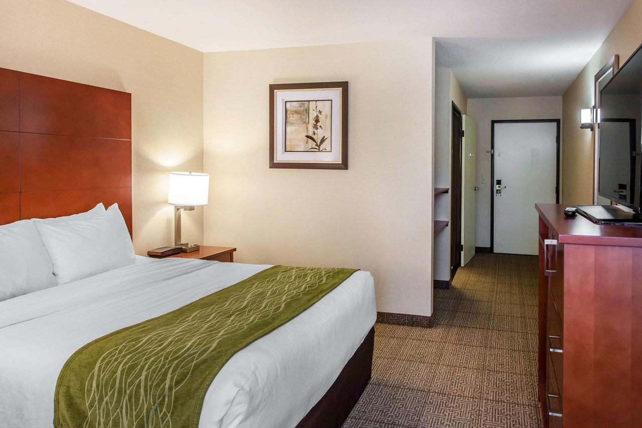 Comfort Inn & Suites Near Fallon Naval Air Station - thumb 29