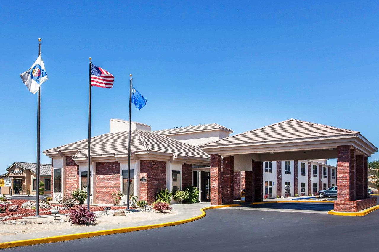 Comfort Inn & Suites Near Fallon Naval Air Station - thumb 0
